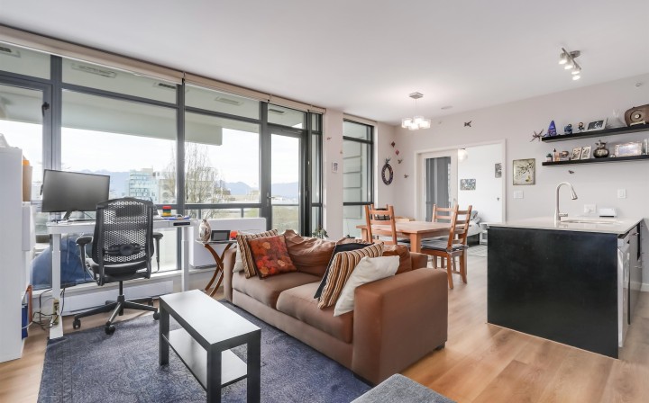 Photo 1 at 604 - 2851 Heather Street, Fairview VW, Vancouver West