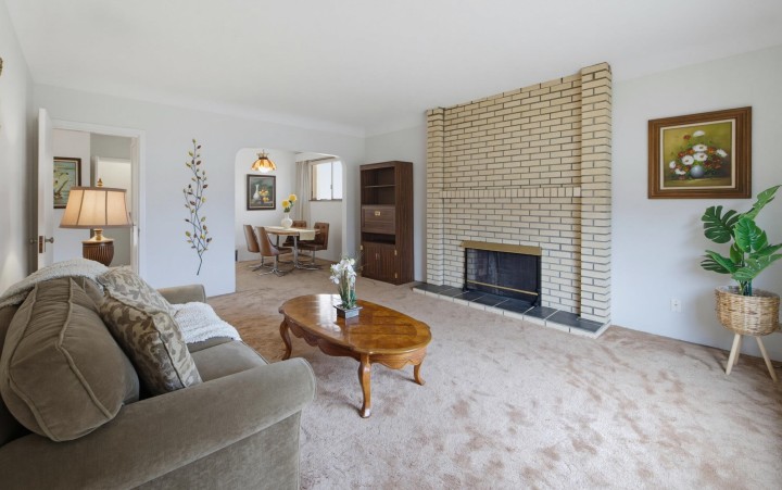 Photo 7 at 2546 Napier Street, Renfrew VE, Vancouver East