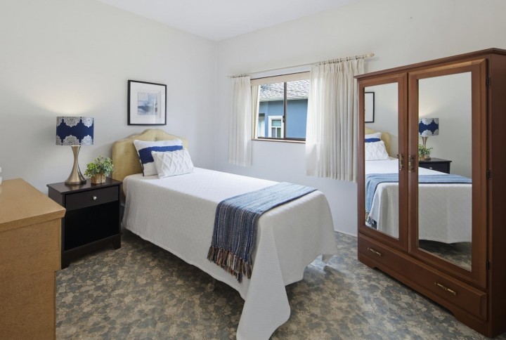 Photo 14 at 2546 Napier Street, Renfrew VE, Vancouver East