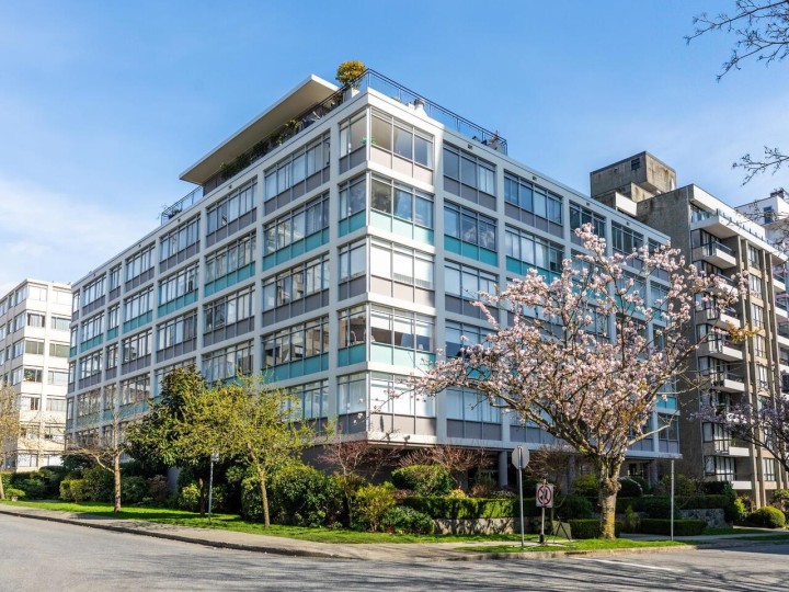 Photo 2 at 304 - 1975 Pendrell Street, West End VW, Vancouver West