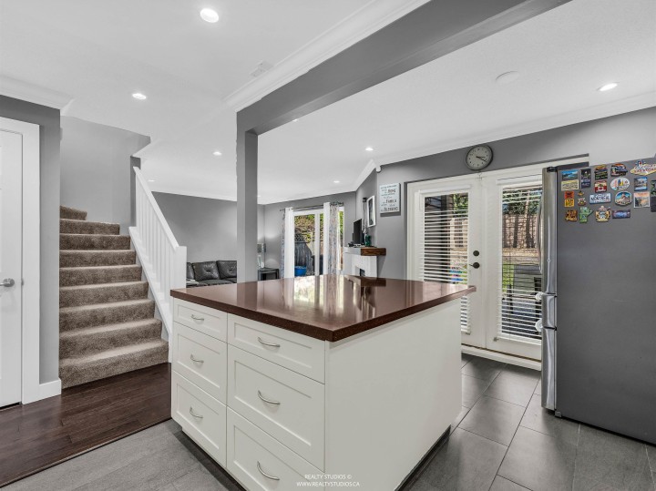 Photo 5 at 7170 Hecate Place, Champlain Heights, Vancouver East