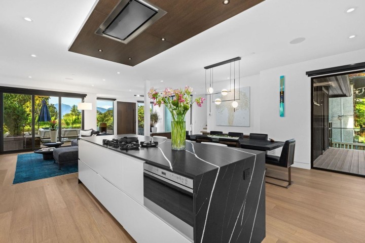 Photo 10 at 4328 Locarno Crescent, Point Grey, Vancouver West