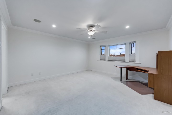 Photo 12 at 6167 Commercial Street, Killarney VE, Vancouver East