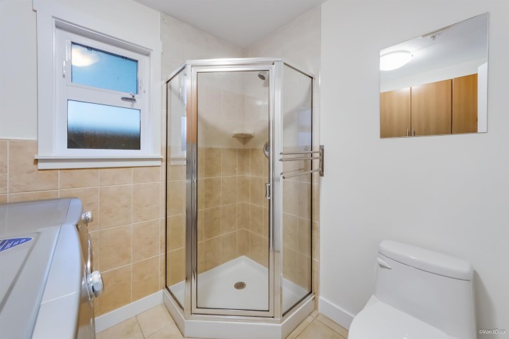 Photo 19 at 6167 Commercial Street, Killarney VE, Vancouver East