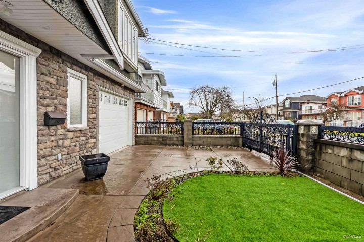 Photo 25 at 6167 Commercial Street, Killarney VE, Vancouver East