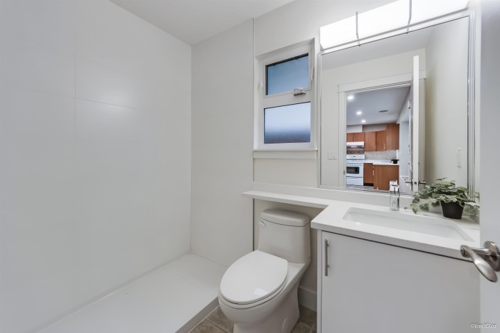 Photo 21 at 6167 Commercial Street, Killarney VE, Vancouver East