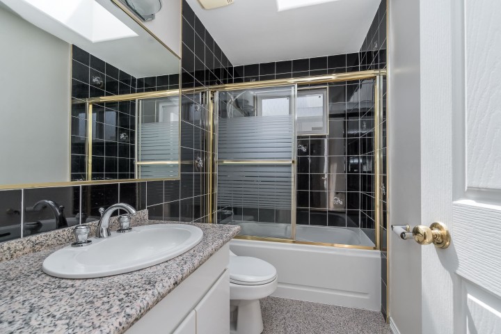 Photo 22 at 2304 Garden Drive, Grandview Woodland, Vancouver East