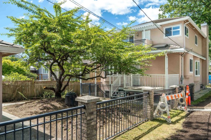 Photo 38 at 2304 Garden Drive, Grandview Woodland, Vancouver East