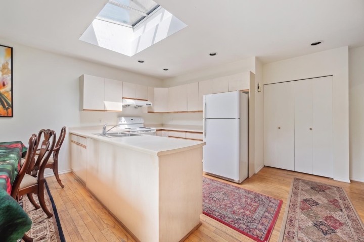 Photo 7 at 3079 Crown Street, Point Grey, Vancouver West