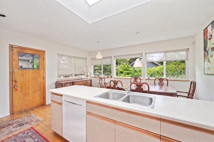 Photo 10 at 3079 Crown Street, Point Grey, Vancouver West