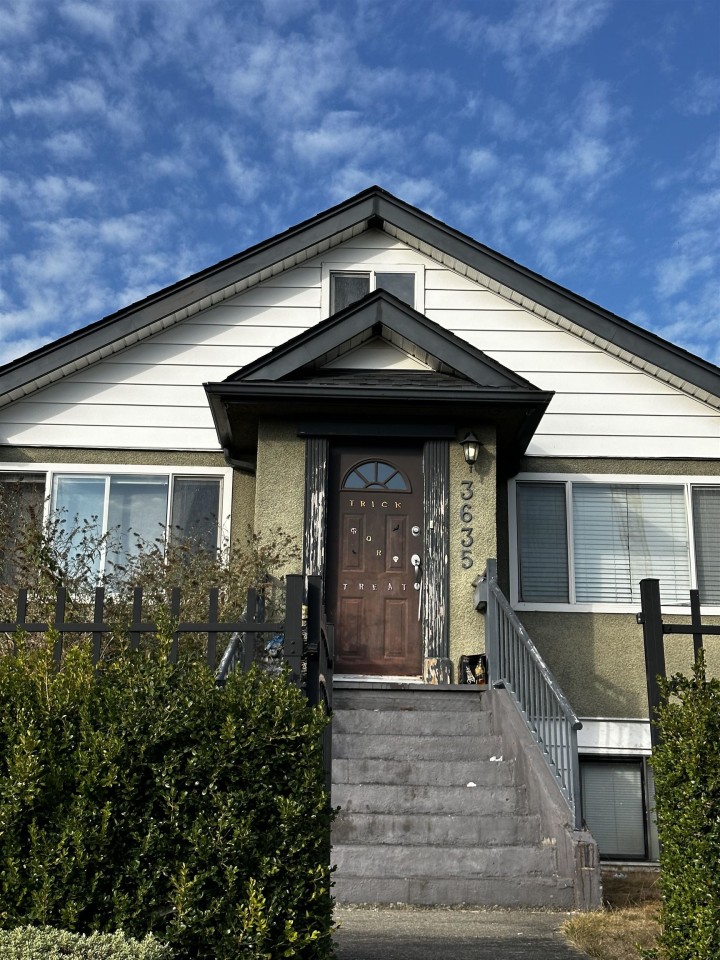 Photo 2 at 3635 Franklin Street, Hastings Sunrise, Vancouver East