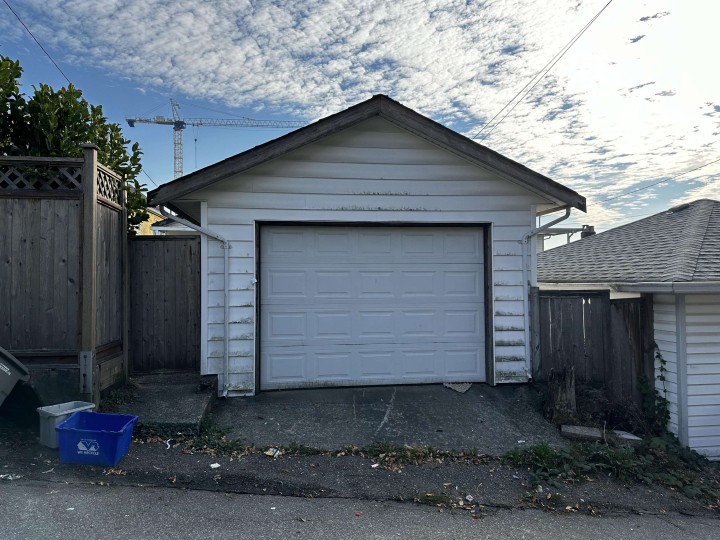 Photo 9 at 3635 Franklin Street, Hastings Sunrise, Vancouver East