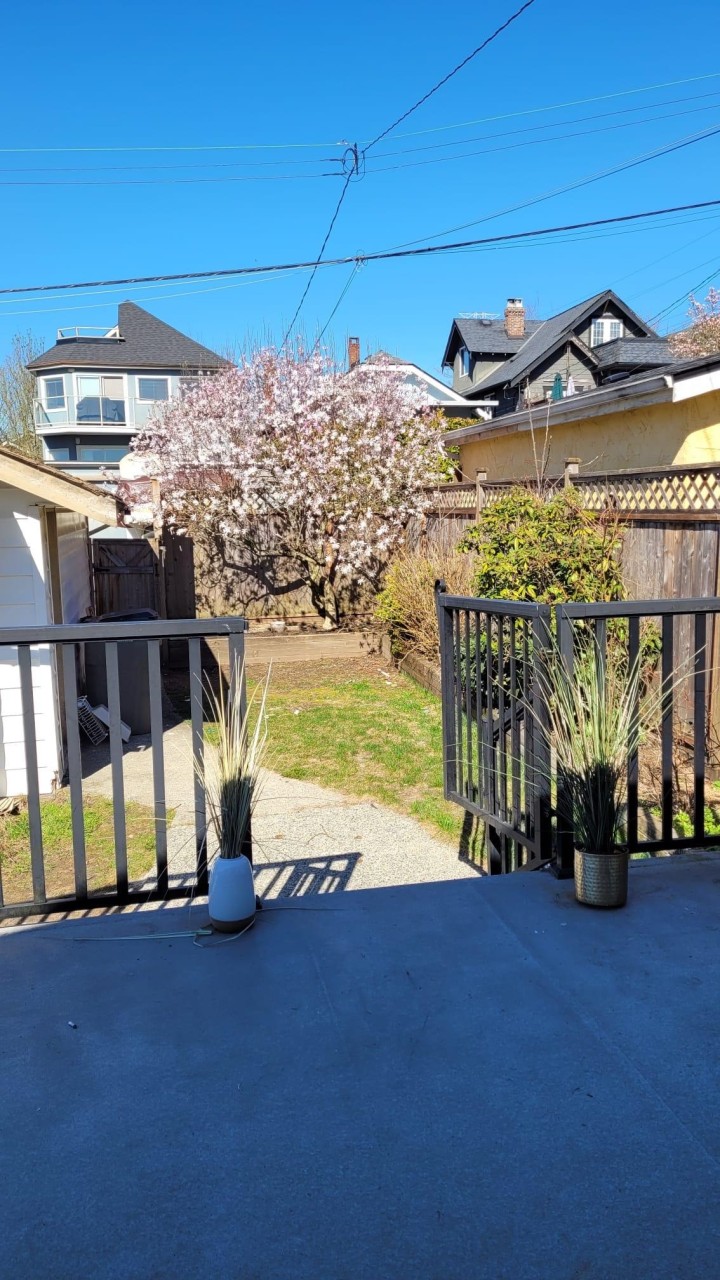 Photo 14 at 3635 Franklin Street, Hastings Sunrise, Vancouver East
