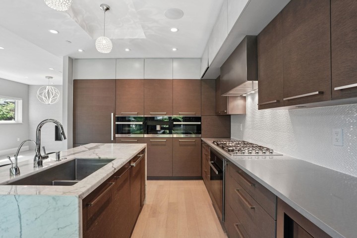 Photo 13 at 4481 W 15th Avenue, Point Grey, Vancouver West