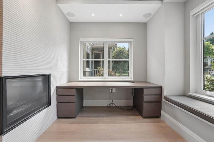 Photo 5 at 4481 W 15th Avenue, Point Grey, Vancouver West