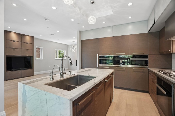 Photo 14 at 4481 W 15th Avenue, Point Grey, Vancouver West