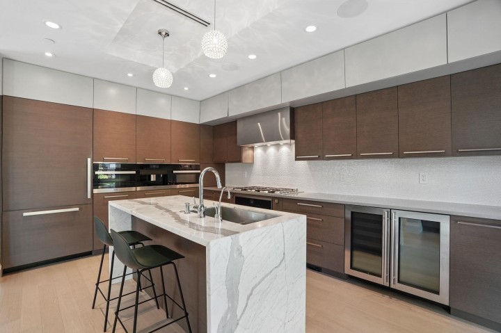Photo 11 at 4481 W 15th Avenue, Point Grey, Vancouver West