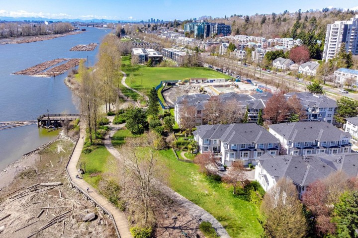 Photo 19 at 106 - 8495 Jellicoe Street, South Marine, Vancouver East
