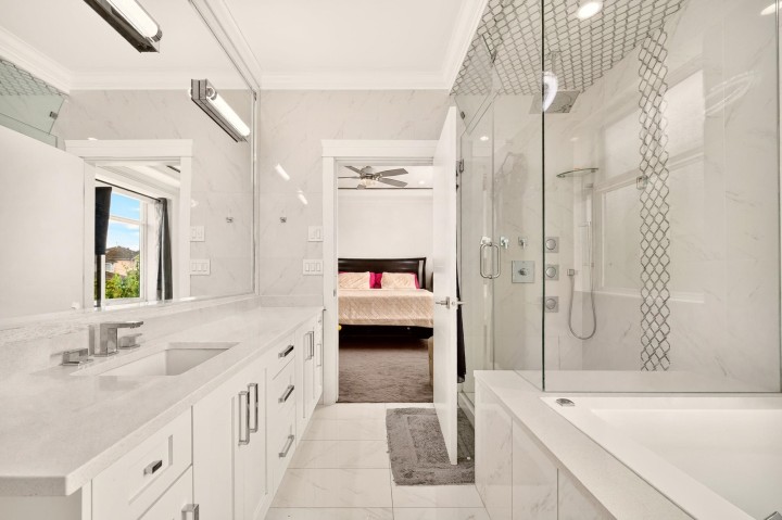 Photo 28 at 5886 Sherbrooke Street, Knight, Vancouver East