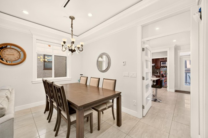 Photo 5 at 5886 Sherbrooke Street, Knight, Vancouver East