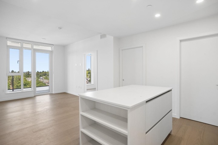 Photo 13 at 608 - 8415 Granville Street, S.W. Marine, Vancouver West