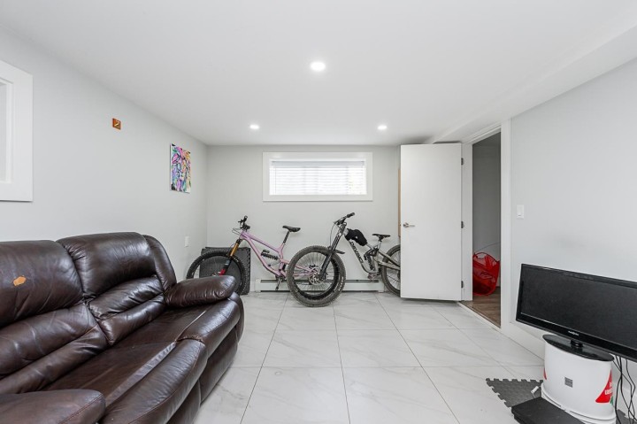 Photo 20 at 2843 E 5th Avenue, Renfrew VE, Vancouver East