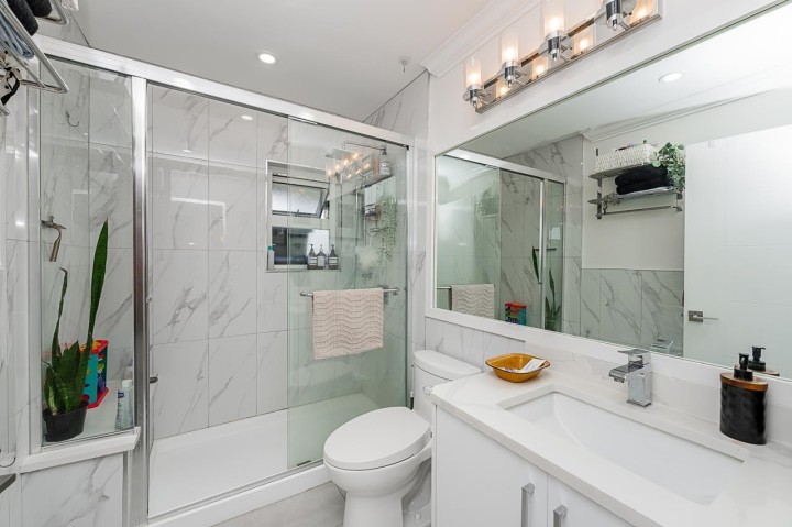 Photo 15 at 2843 E 5th Avenue, Renfrew VE, Vancouver East