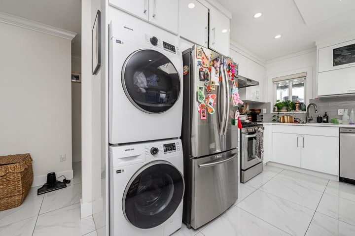 Photo 11 at 2843 E 5th Avenue, Renfrew VE, Vancouver East