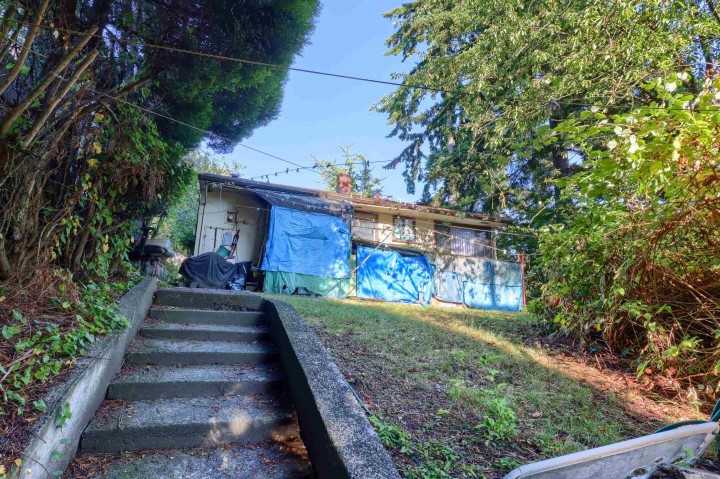 Photo 6 at 8287 Victoria Drive, Fraserview VE, Vancouver East