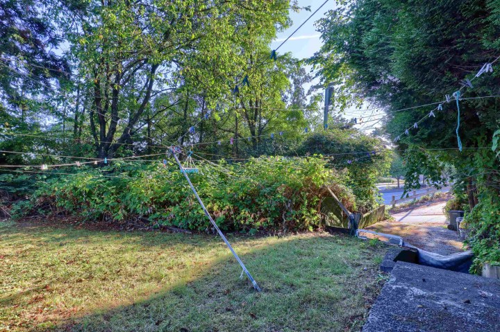 Photo 7 at 8287 Victoria Drive, Fraserview VE, Vancouver East