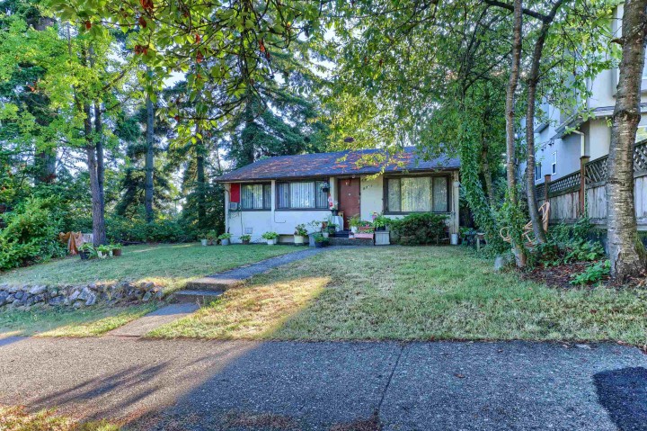 Photo 4 at 8287 Victoria Drive, Fraserview VE, Vancouver East