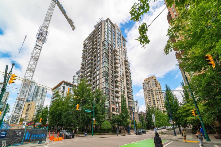 Photo 1 at 304 - 1295 Richards Street, Downtown VW, Vancouver West