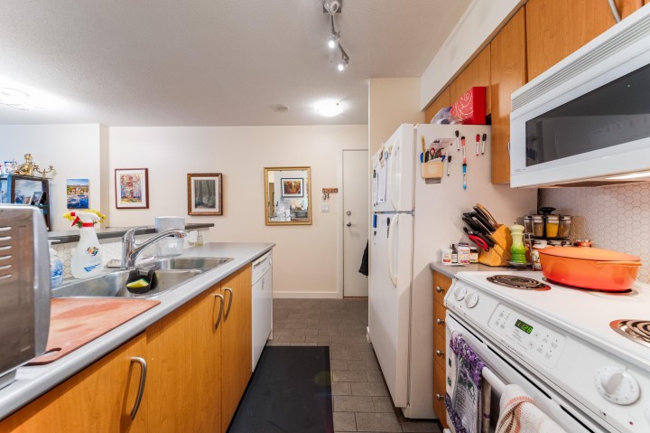 Photo 9 at 304 - 1295 Richards Street, Downtown VW, Vancouver West