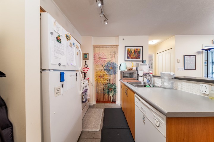 Photo 10 at 304 - 1295 Richards Street, Downtown VW, Vancouver West