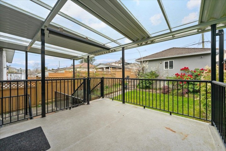 Photo 37 at 817 W 60th Avenue, Marpole, Vancouver West