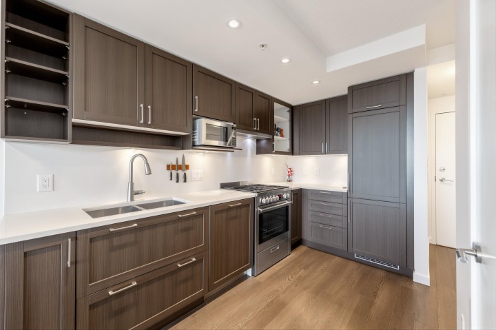 Photo 6 at 2308 - 5665 Boundary Road, Collingwood VE, Vancouver East