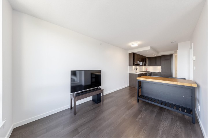 Photo 11 at 2308 - 5665 Boundary Road, Collingwood VE, Vancouver East