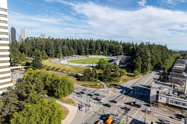 Photo 31 at 2308 - 5665 Boundary Road, Collingwood VE, Vancouver East