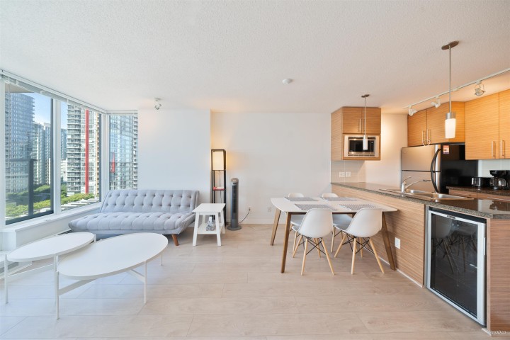 Photo 4 at 1707 - 689 Abbott Street, Downtown VW, Vancouver West