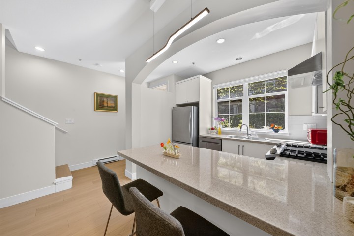 Photo 10 at 23 - 5812 Tisdall Street, Oakridge VW, Vancouver West