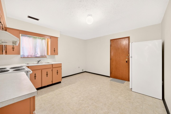 Photo 27 at 2463 Galt Street, Collingwood VE, Vancouver East