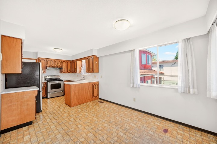 Photo 17 at 2463 Galt Street, Collingwood VE, Vancouver East