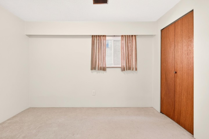 Photo 26 at 2463 Galt Street, Collingwood VE, Vancouver East