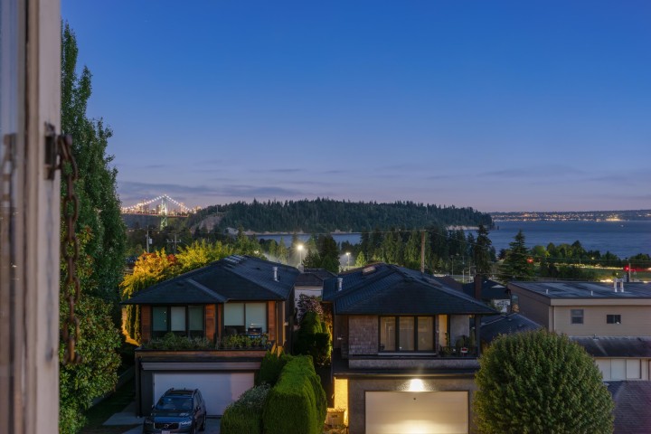 Photo 35 at 1104 Esquimalt Avenue, Ambleside, West Vancouver