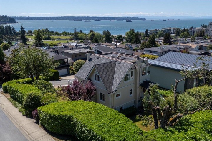 Photo 39 at 1104 Esquimalt Avenue, Ambleside, West Vancouver