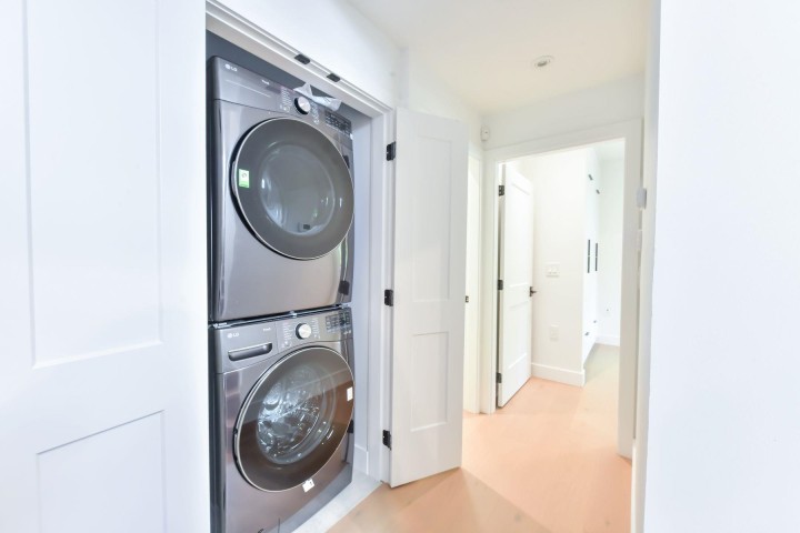 Photo 22 at 1 - 2682 Napier Street, Renfrew VE, Vancouver East