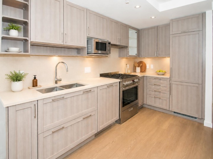 Photo 2 at 3104 - 5665 Boundary Road, Vancouver East