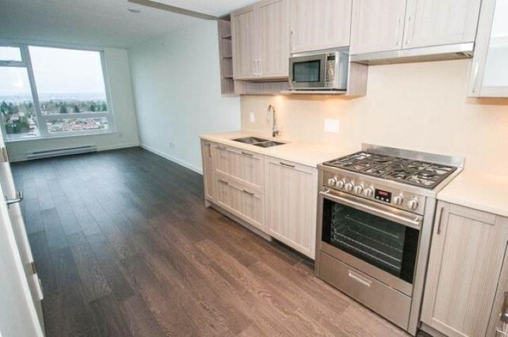 Photo 16 at 3104 - 5665 Boundary Road, Vancouver East
