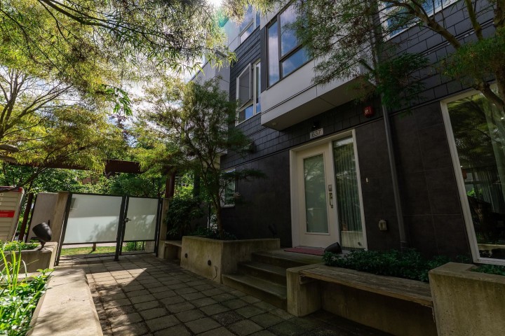 Photo 37 at 637 Victoria Drive, Hastings, Vancouver East