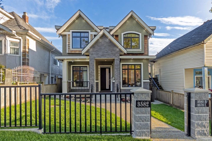 Photo 2 at 3582 Franklin Street, Hastings Sunrise, Vancouver East
